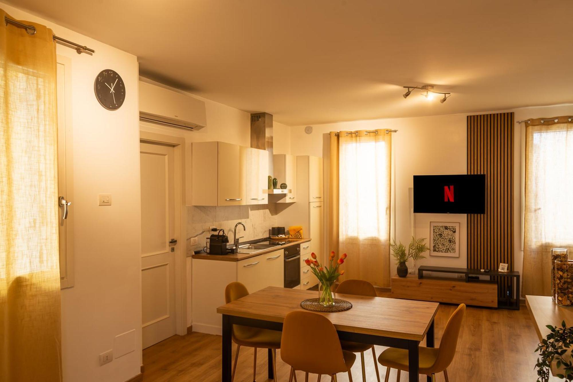 Apartment Prime Living - Gold Sui Navigli *